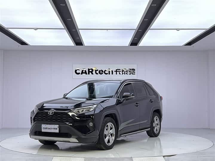 Toyota RAV4 2.0L CVT 2WD Urban