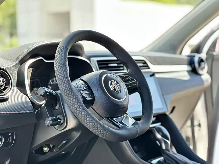 MG ZS 180DVVT Automatic Global 918 Edition photo 5