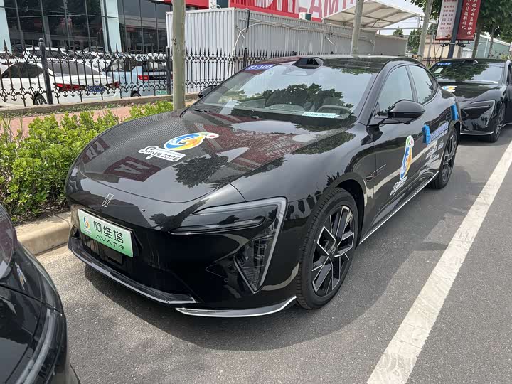 Avatr Avatr 06 Pro EV